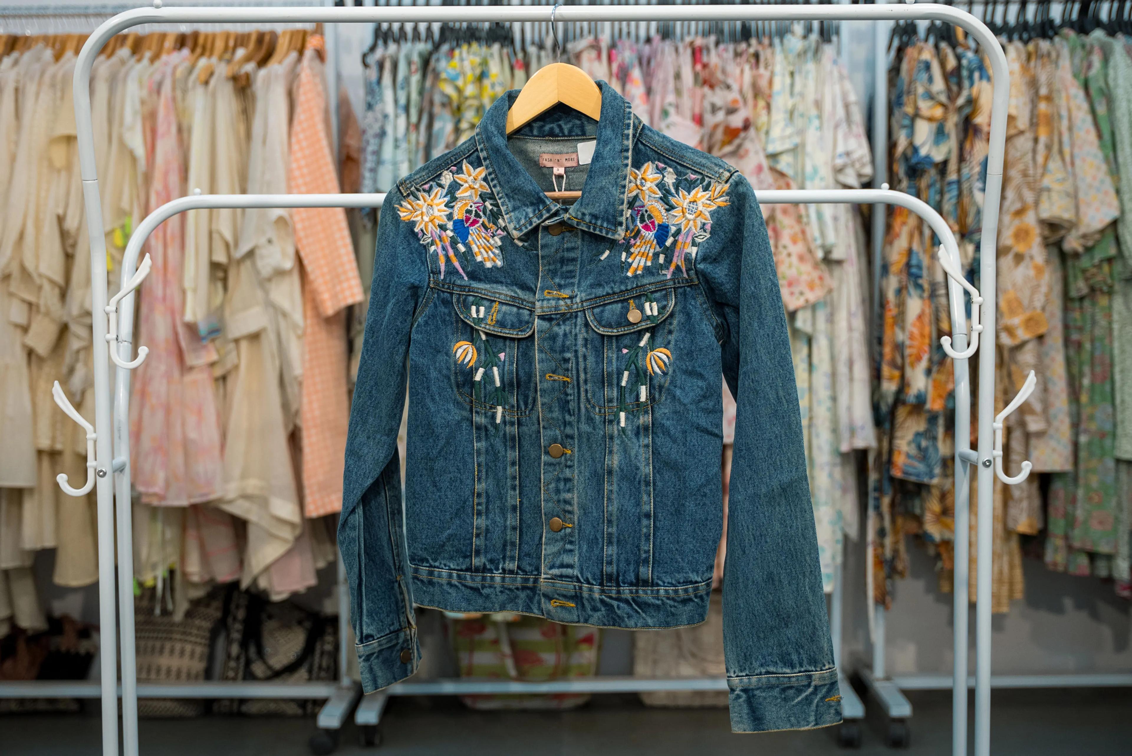 CRInternational_P_30